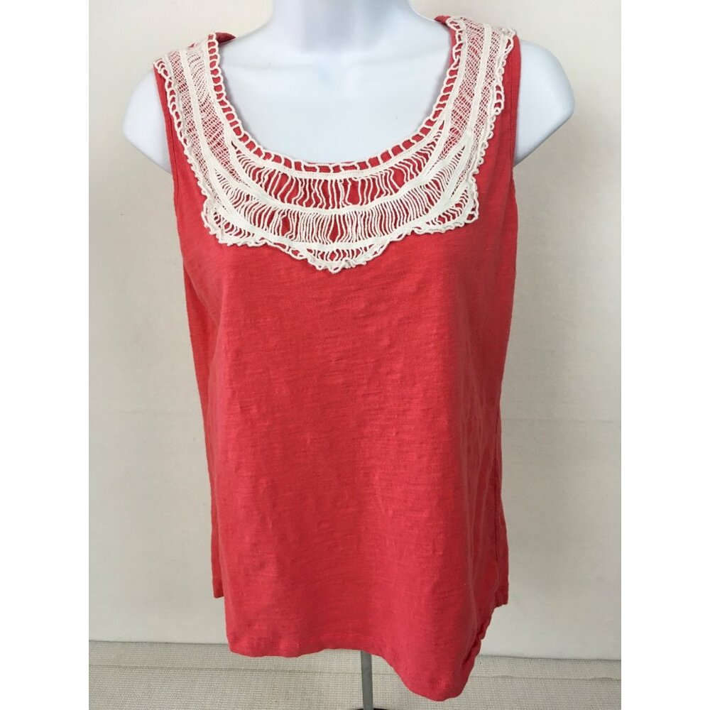Lizwear Womens Top Size S Coral with White Lace Trim at Neckline Sleeveless
